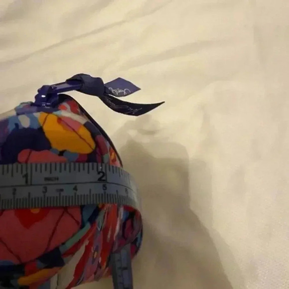 VERA Bradley Cosmetic Toiletry Bag - Picture 7 of 9